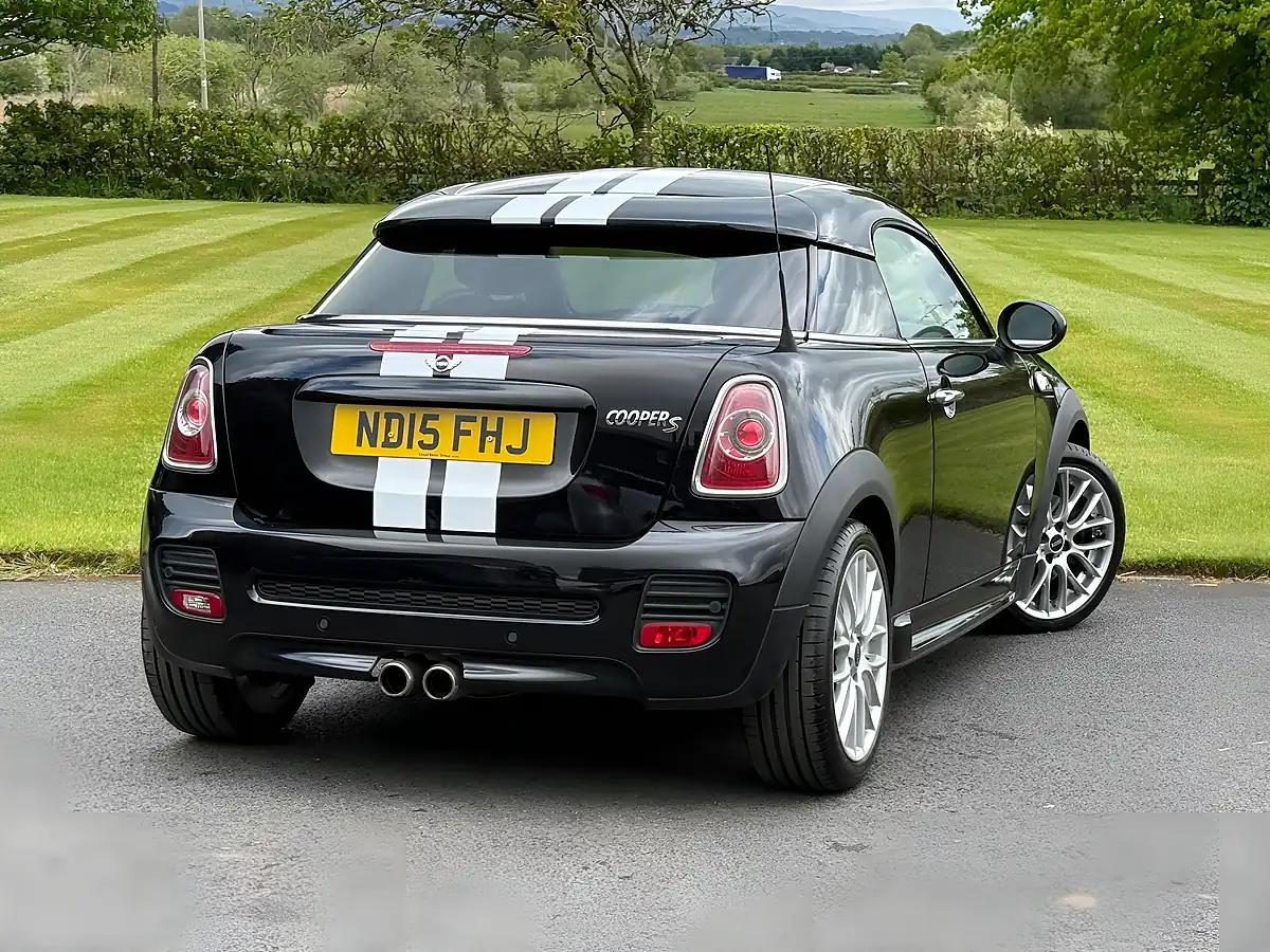 Used 2015 MINI Cooper John Cooper Works Black - Interior and Exterior details 7