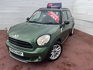 Used 2015 MINI Countryman Business Edition ALL4 Green - Interior and Exterior details 4