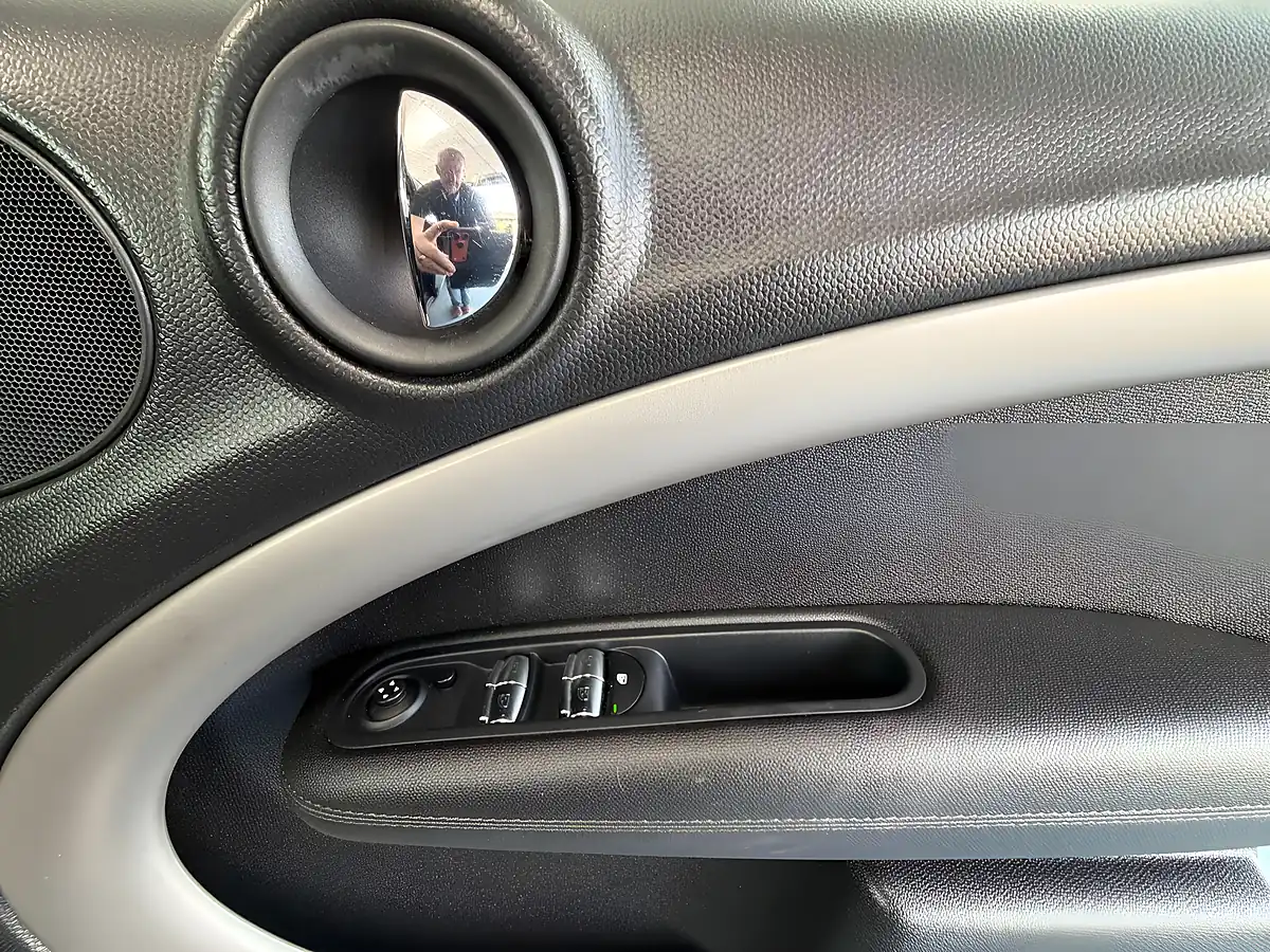 Used 2015 MINI Countryman Business Edition Grey - Interior and Exterior details 13