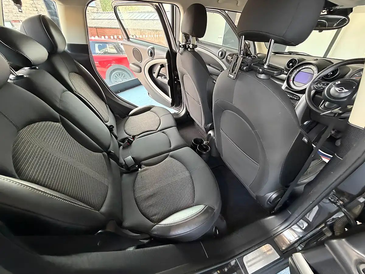 Used 2015 MINI Countryman Business Edition Grey - Interior and Exterior details 14