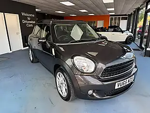Used 2015 MINI Countryman Business Edition Grey - Interior and Exterior details 3