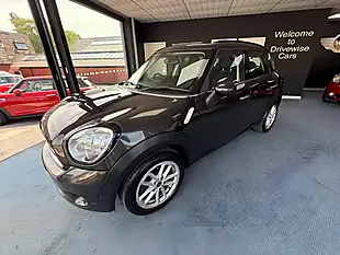 Used 2015 MINI Countryman Business Edition Grey - Interior and Exterior details 5