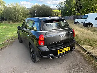 Used 2015 MINI Countryman Cooper Black - Interior and Exterior details 6
