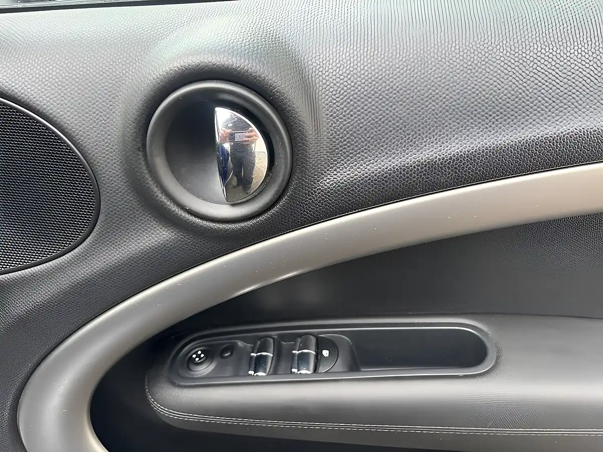 Used 2015 MINI Countryman Cooper Blue - Interior and Exterior details 16