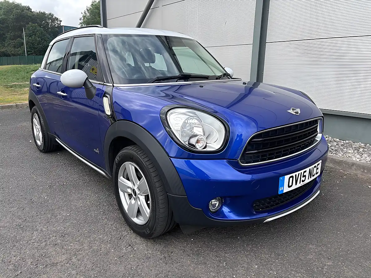 Used 2015 MINI Countryman Cooper Blue - Interior and Exterior details 3