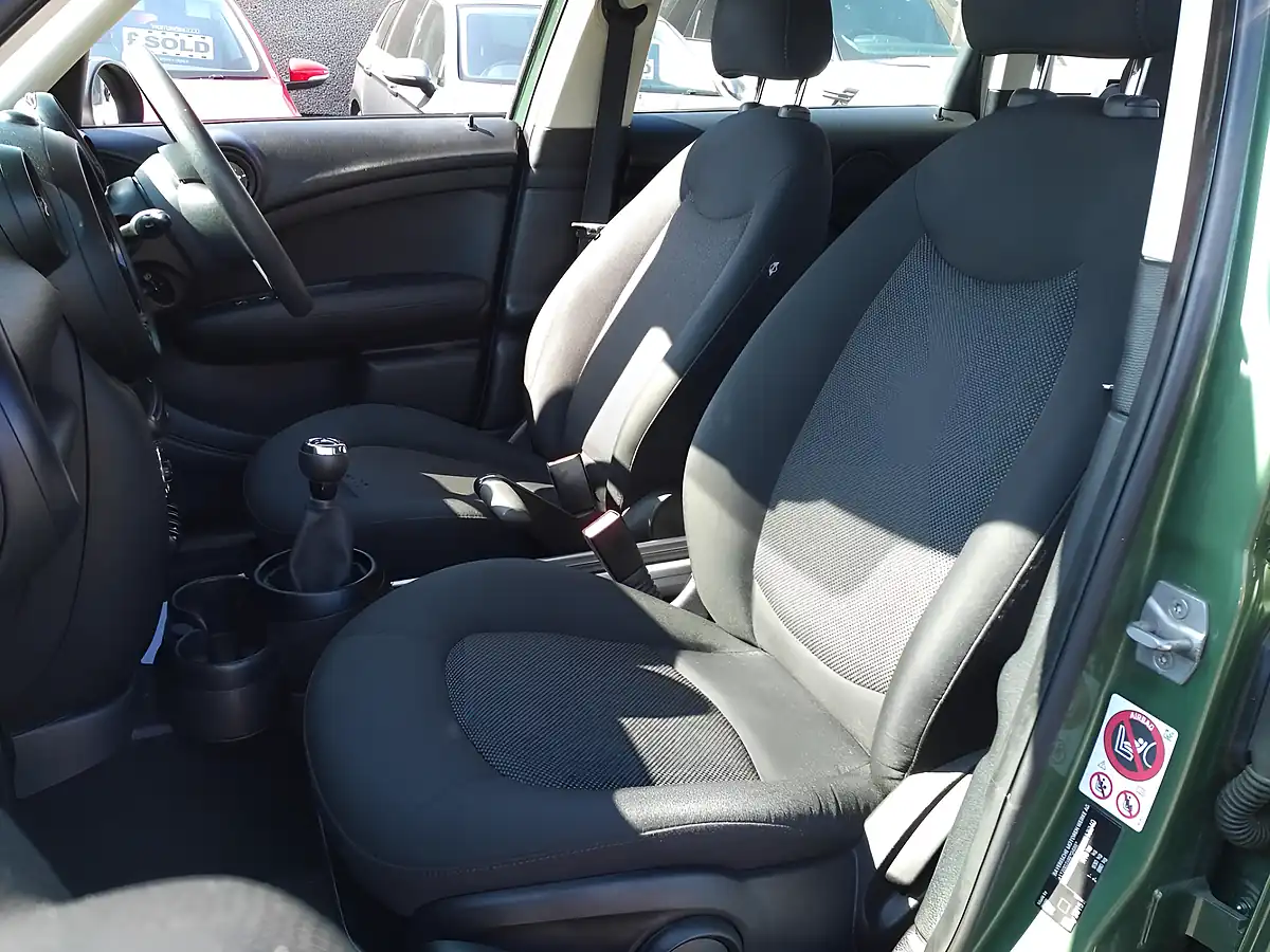Used 2015 MINI Countryman Cooper Green - Interior and Exterior details 13