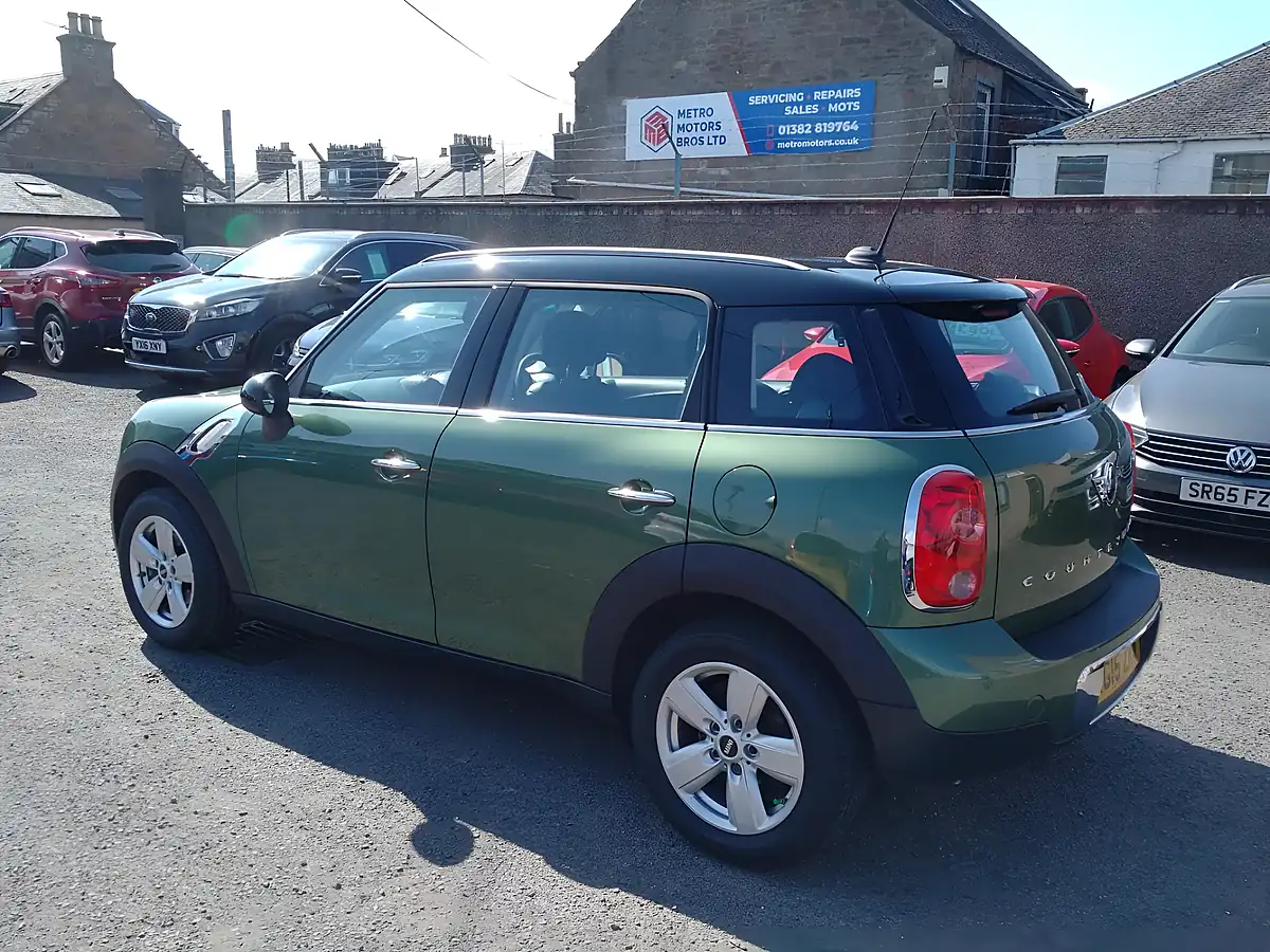 Used 2015 MINI Countryman Cooper Green - Interior and Exterior details 4