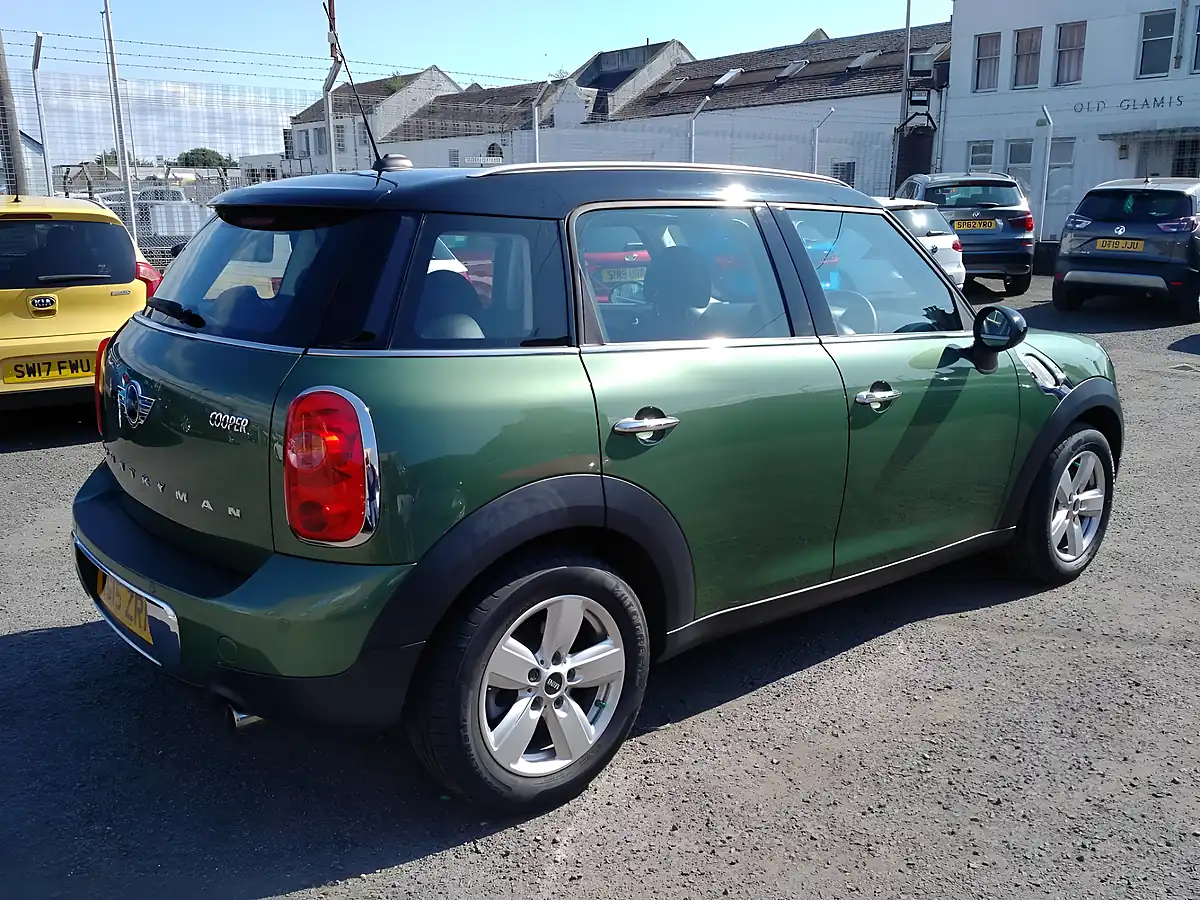 Used 2015 MINI Countryman Cooper Green - Interior and Exterior details 6