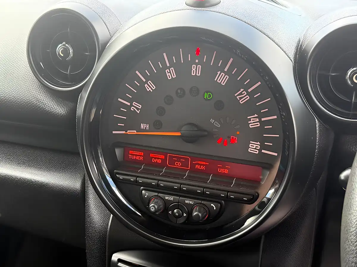 Used 2015 MINI Countryman Cooper Grey - Interior and Exterior details 14