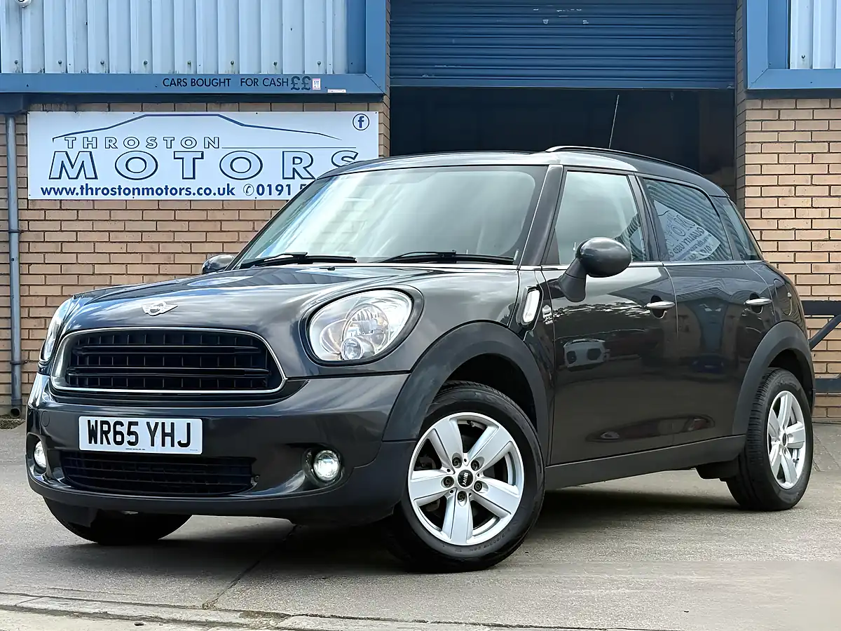Used 2015 MINI Countryman Cooper Grey - Interior and Exterior details 2