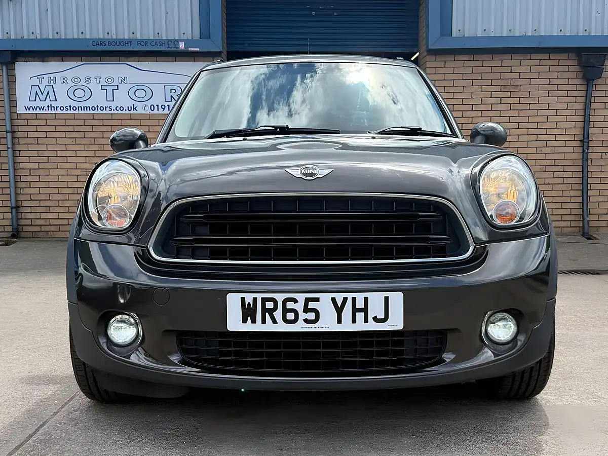 Used 2015 MINI Countryman Cooper Grey - Interior and Exterior details 7