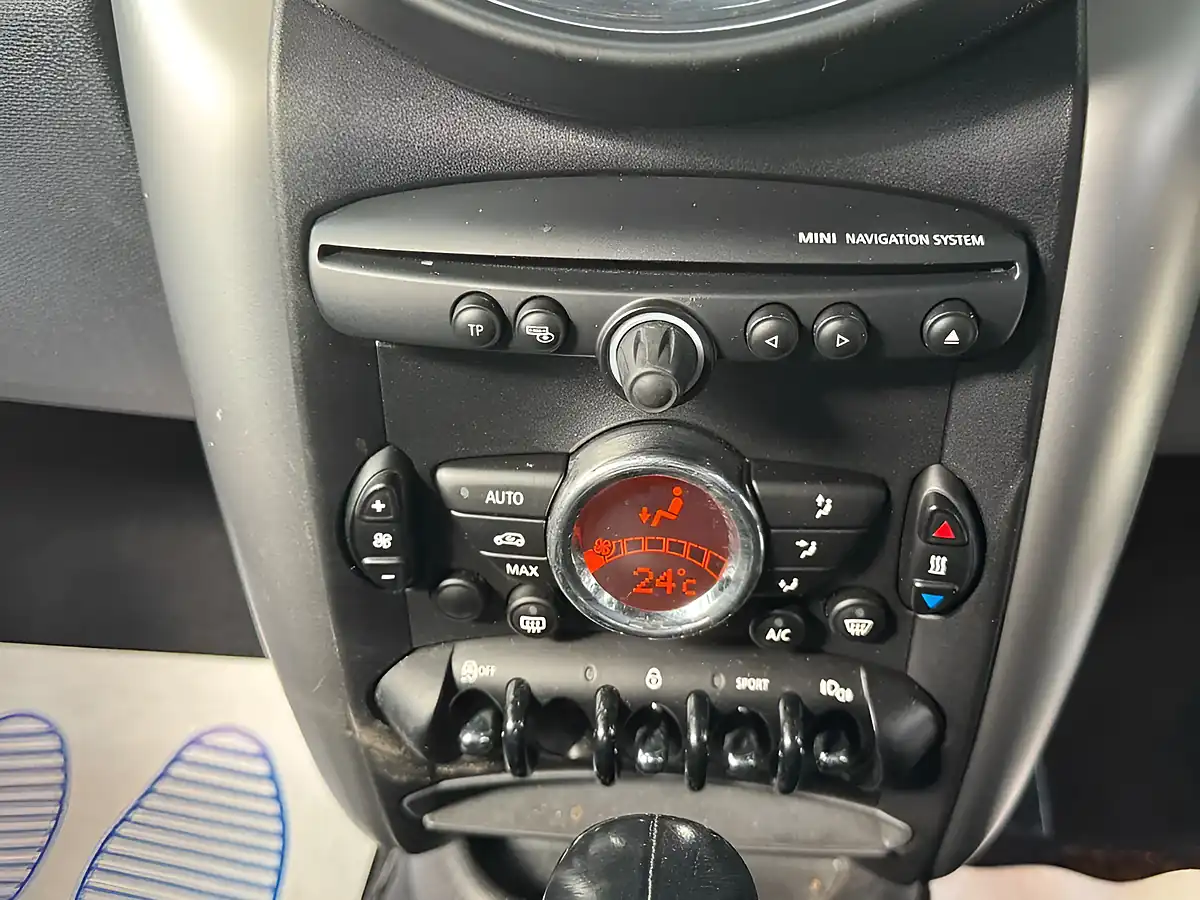 Used 2015 MINI Countryman Cooper Grey - Interior and Exterior details 13