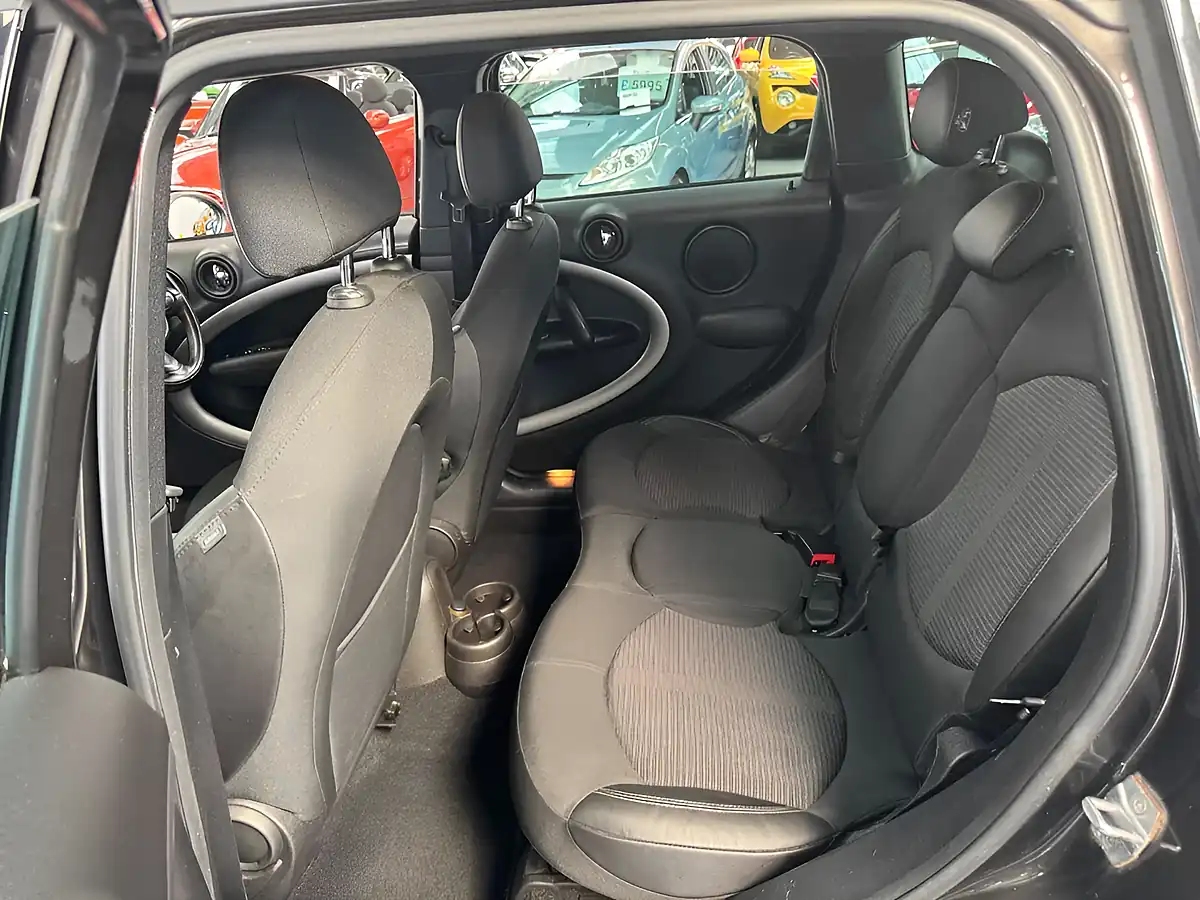 Used 2015 MINI Countryman Cooper Grey - Interior and Exterior details 16