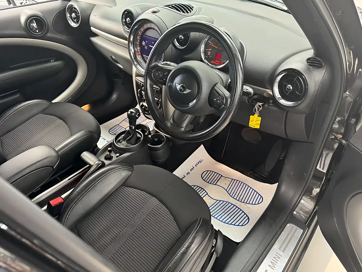 Used 2015 MINI Countryman Cooper Grey - Interior and Exterior details 3