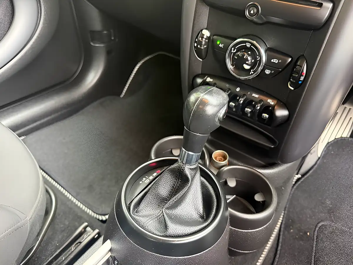 Used 2015 MINI Countryman Cooper S Black - Interior and Exterior details 15