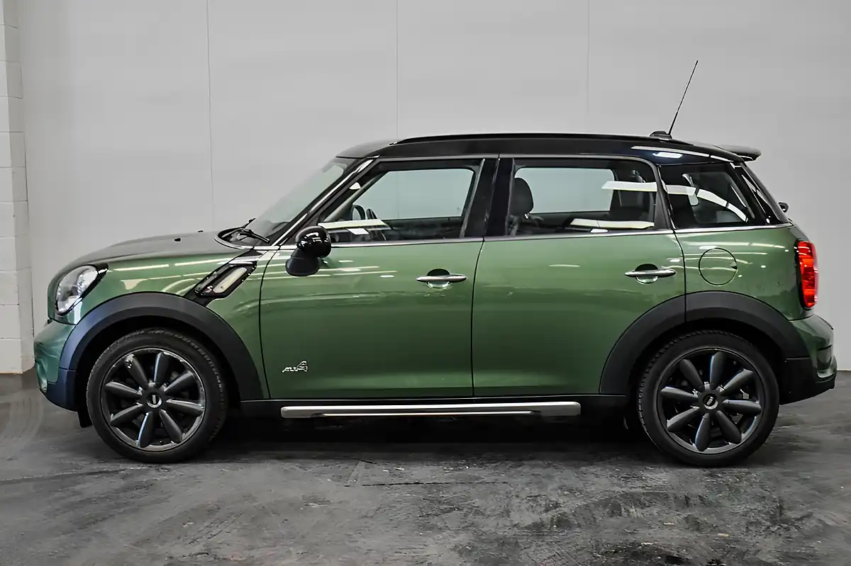 Used 2015 MINI Countryman Cooper S Green - Interior and Exterior details 2