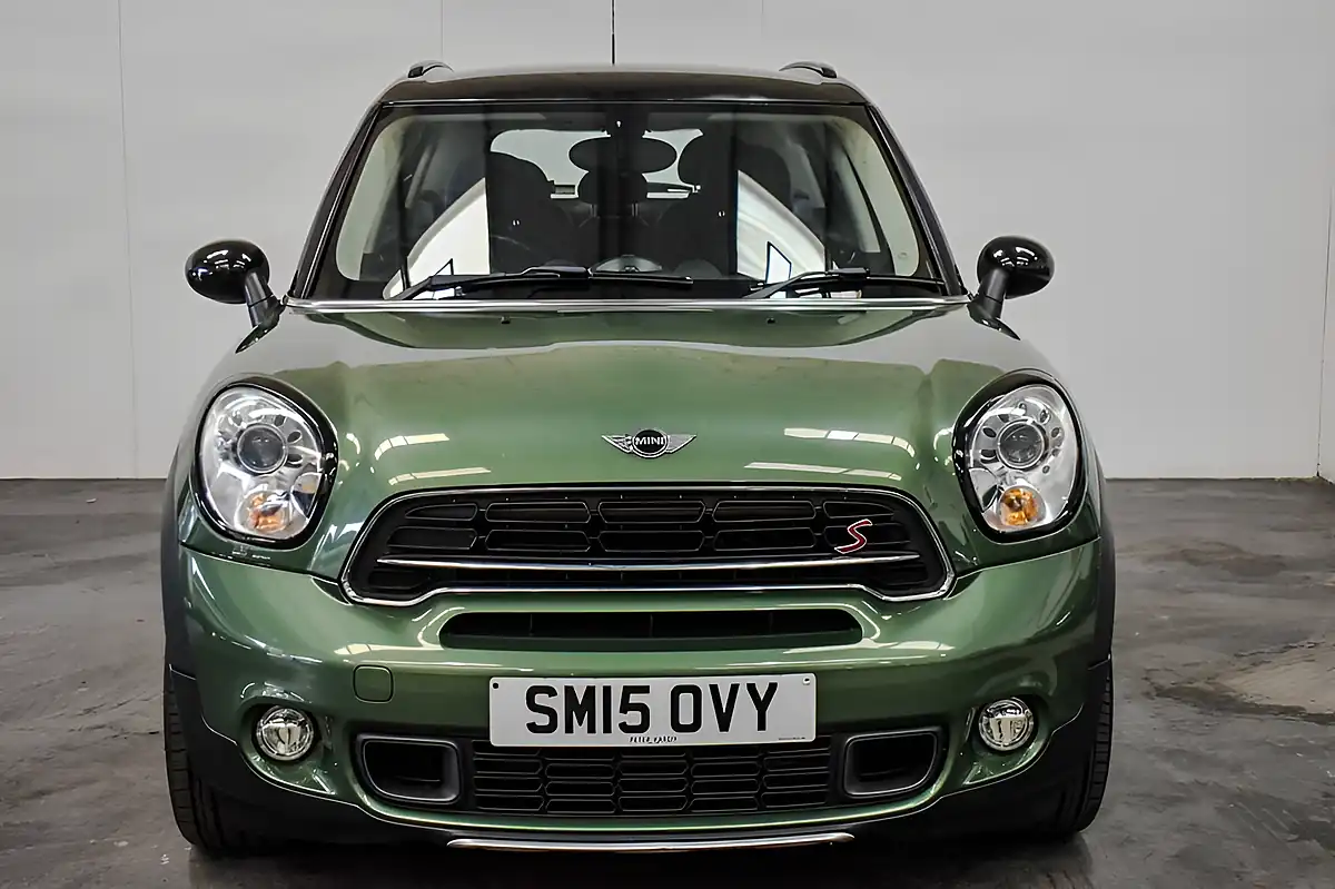 Used 2015 MINI Countryman Cooper S Green - Interior and Exterior details 4