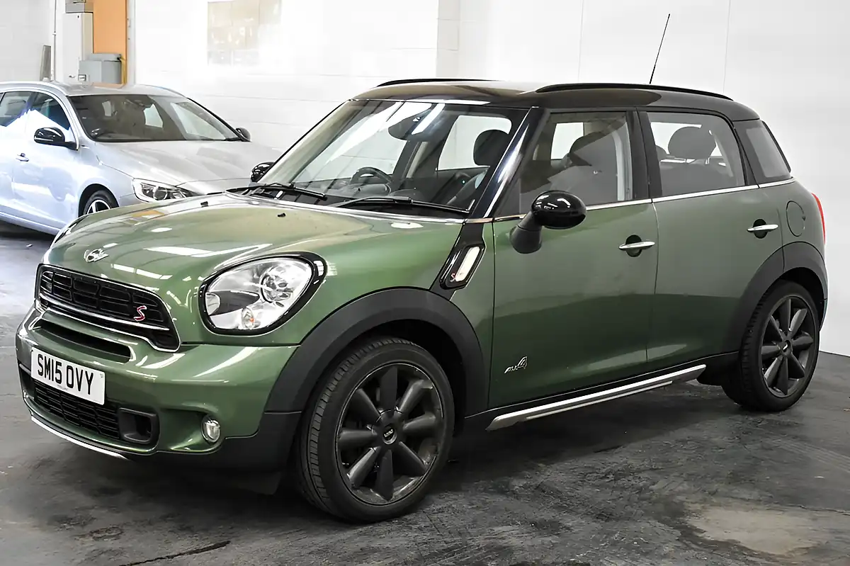 Used 2015 MINI Countryman Cooper S Green - Interior and Exterior details 5