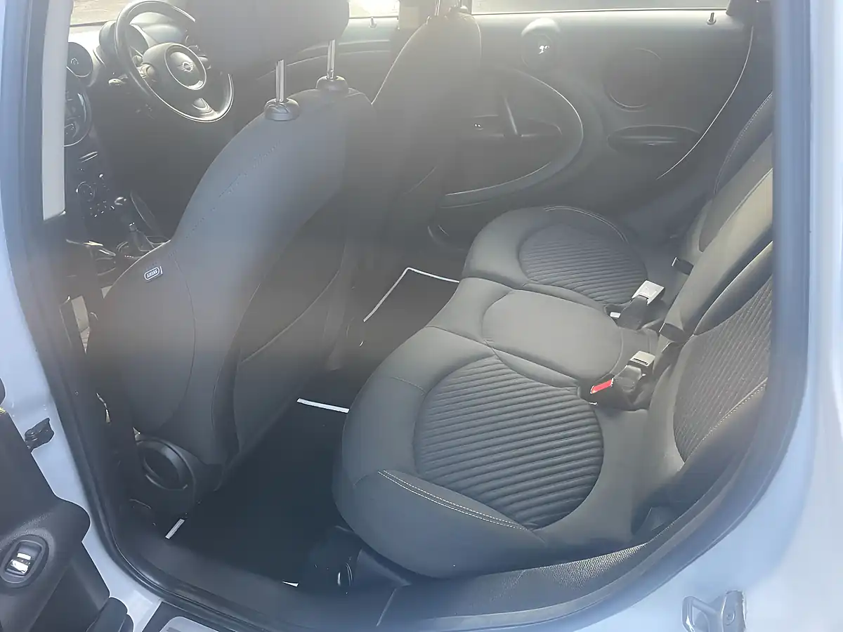 Used 2015 MINI Countryman Cooper S White - Interior and Exterior details 14