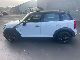 Used 2015 MINI Countryman Cooper S White - Interior and Exterior details 6