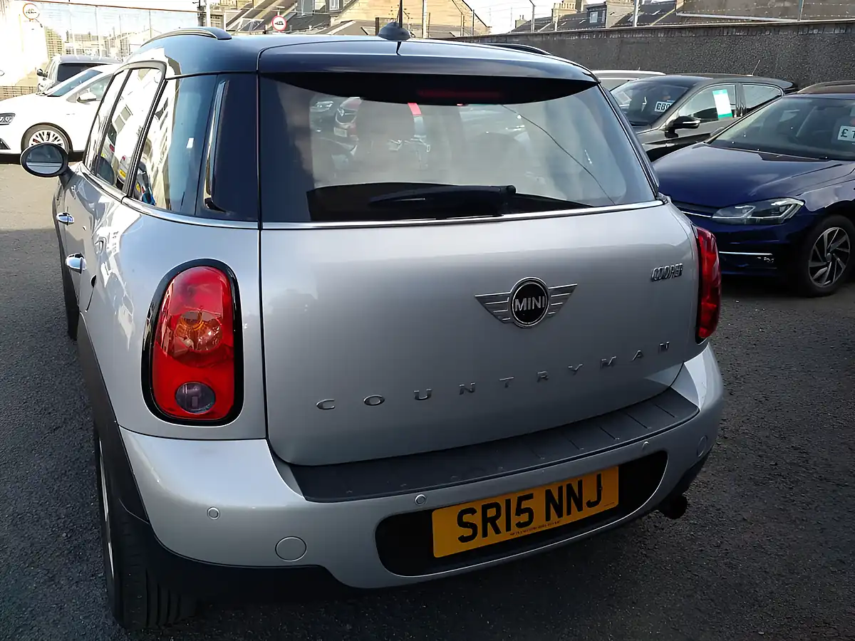 Used 2015 MINI Countryman Cooper Silver - Interior and Exterior details 5