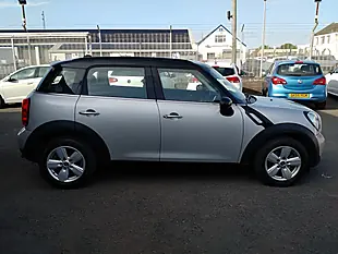 Used 2015 MINI Countryman Cooper Silver - Interior and Exterior details 7