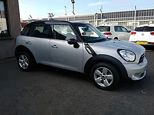 Used 2015 MINI Countryman Cooper Silver - Interior and Exterior details 8