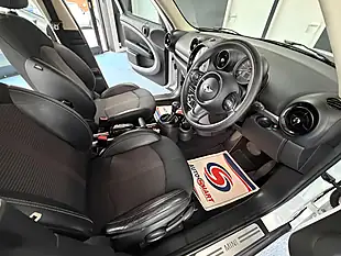 Used 2015 MINI Countryman Cooper White - Interior and Exterior details 12