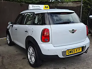 Used 2015 MINI Countryman Cooper White - Interior and Exterior details 4
