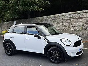 Used 2015 MINI Countryman Cooper White - Interior and Exterior details 2