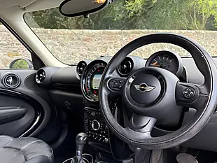 Used 2015 MINI Countryman Cooper White - Interior and Exterior details 5