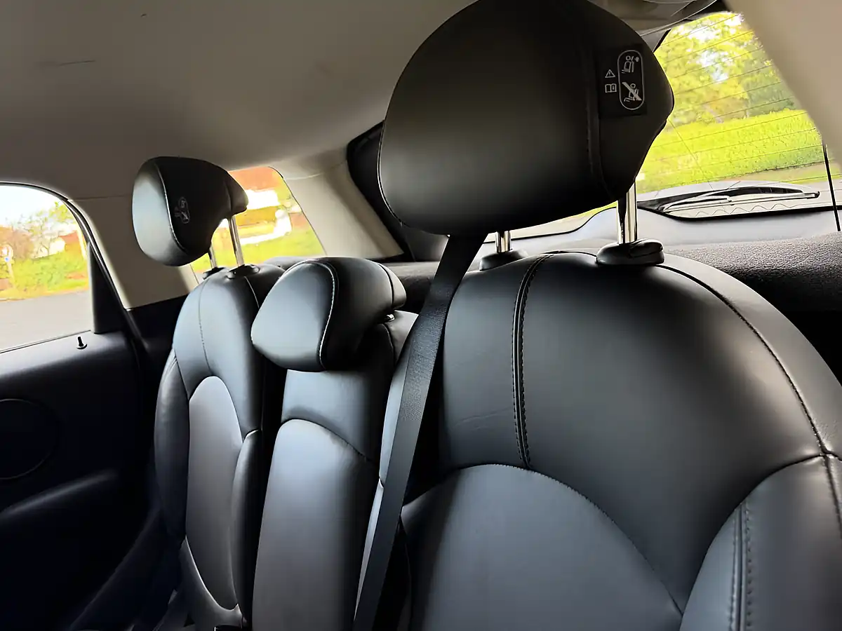Used 2015 MINI Countryman Cooper White - Interior and Exterior details 7