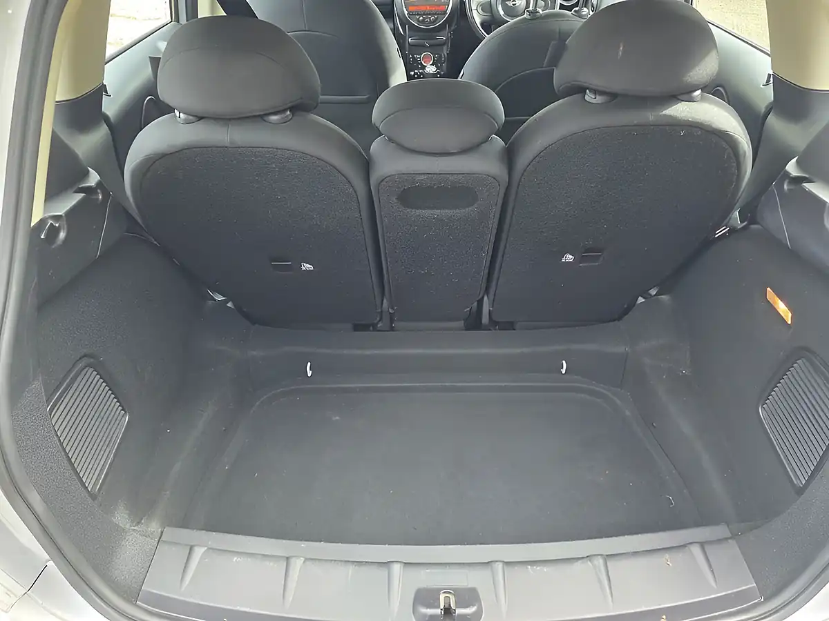 Used 2015 MINI Countryman One White - Interior and Exterior details 14