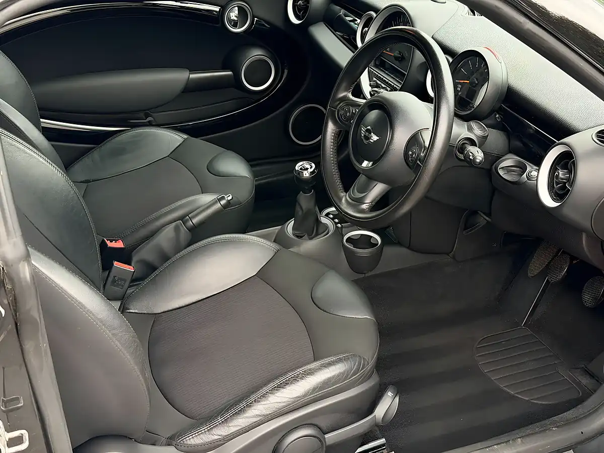 Used 2015 MINI Coupe Cooper Eclipse Grey - Interior and Exterior details 6
