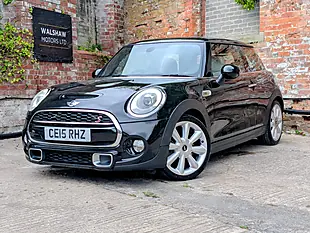 Used 2015 MINI Hatch 3-Door Hatch Black - Interior and Exterior details 13