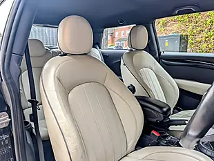 Used 2015 MINI Hatch 3-Door Hatch Black - Interior and Exterior details 14