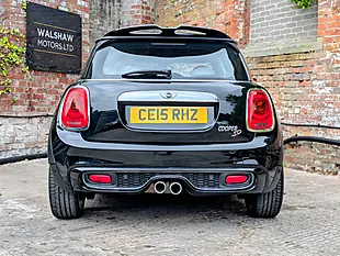 Used 2015 MINI Hatch 3-Door Hatch Black - Interior and Exterior details 8