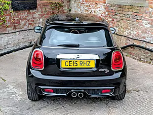 Used 2015 MINI Hatch 3-Door Hatch Black - Interior and Exterior details 9