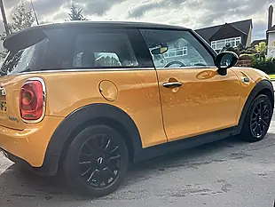 Used 2015 MINI Hatch Chili Ii Pack Volcanic Orange - Interior and Exterior details 3