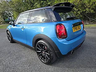 Used 2015 MINI Hatch Cooper 3-Door Blue - Interior and Exterior details 16