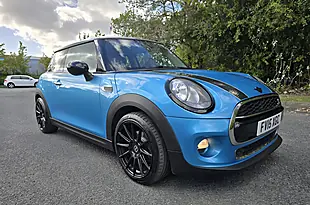 Used 2015 MINI Hatch Cooper 3-Door Blue - Interior and Exterior details 18