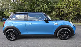 Used 2015 MINI Hatch Cooper 3-Door Blue - Interior and Exterior details 6
