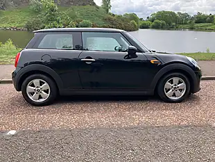 Used 2015 MINI Hatch Cooper Black - Interior and Exterior details 2