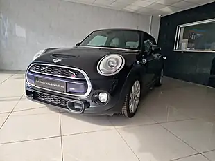 Used 2015 MINI Hatch Cooper Black - Interior and Exterior details 12