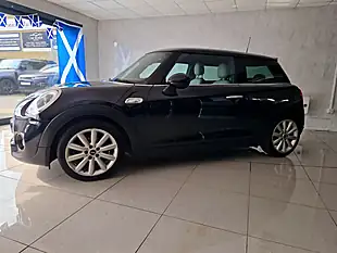 Used 2015 MINI Hatch Cooper Black - Interior and Exterior details 20