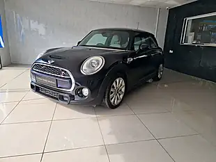 Used 2015 MINI Hatch Cooper Black - Interior and Exterior details 7