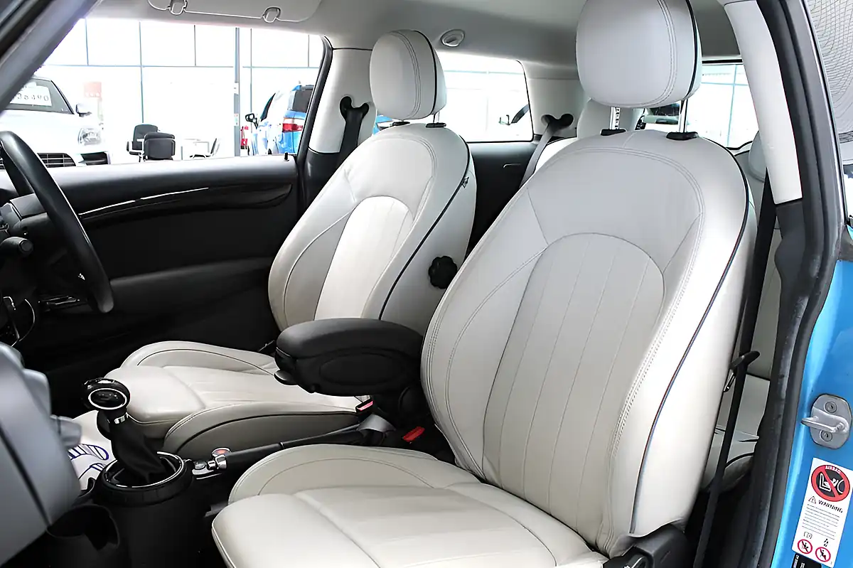 Used 2015 MINI Hatch Cooper Blue - Interior and Exterior details 12