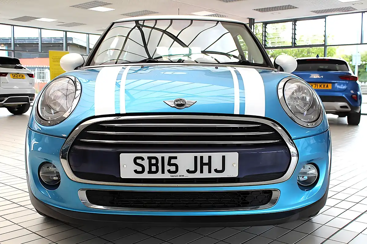 Used 2015 MINI Hatch Cooper Blue - Interior and Exterior details 3