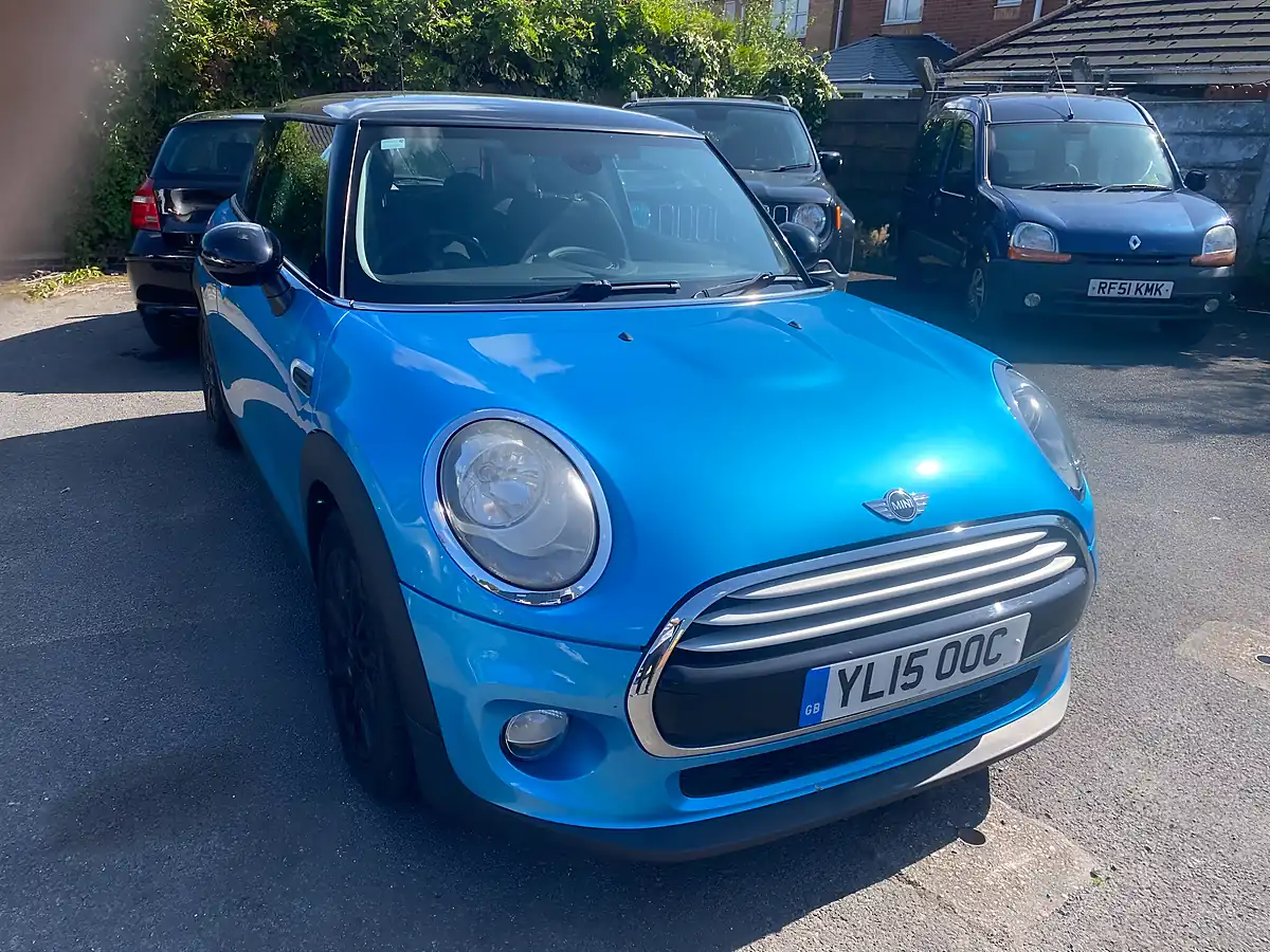 Used 2015 MINI Hatch Cooper Blue - Interior and Exterior details 2