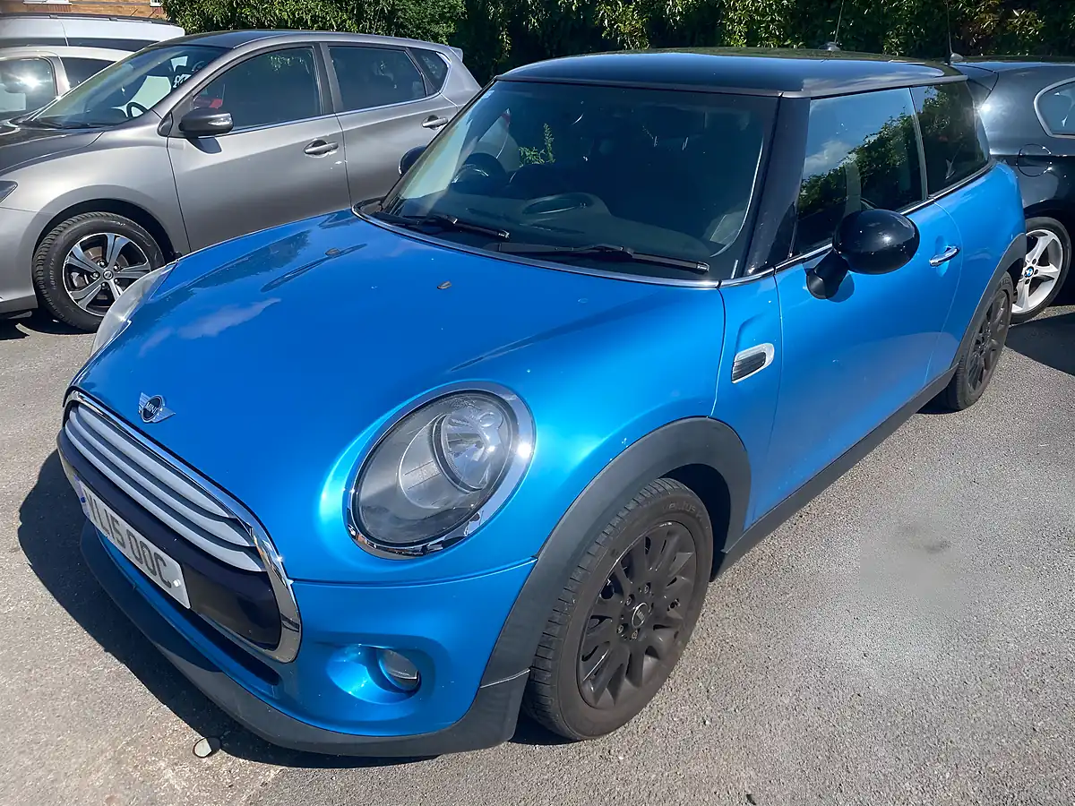 Used 2015 MINI Hatch Cooper Blue - Interior and Exterior details 4